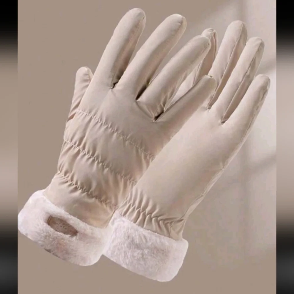 Cream Waterproof Touchscreen Fleece Lined Gloves with Faux Fur Cuff